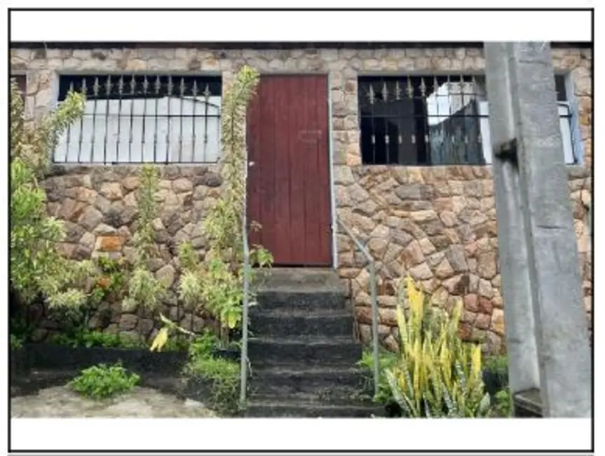 Foto 2 de Casa com 2 quartos à venda, 127m2 em Tiradentes, Sao Goncalo - RJ