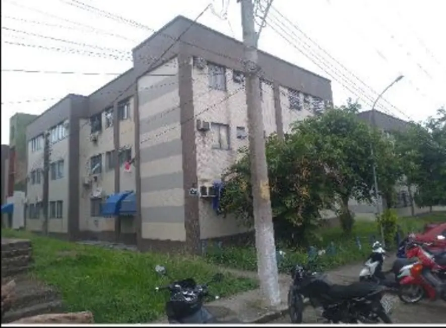 Foto 2 de Apartamento com 2 quartos à venda, 46m2 em Bangu, Rio De Janeiro - RJ