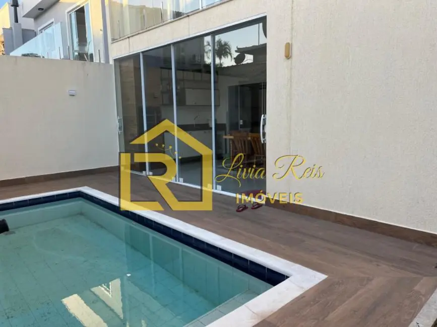 Foto 6 de Casa com 3 quartos à venda em Extensão do Bosque, Rio Das Ostras - RJ