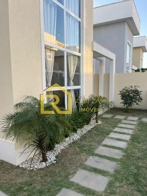 Foto 3 de Casa com 3 quartos à venda em Extensão do Bosque, Rio Das Ostras - RJ