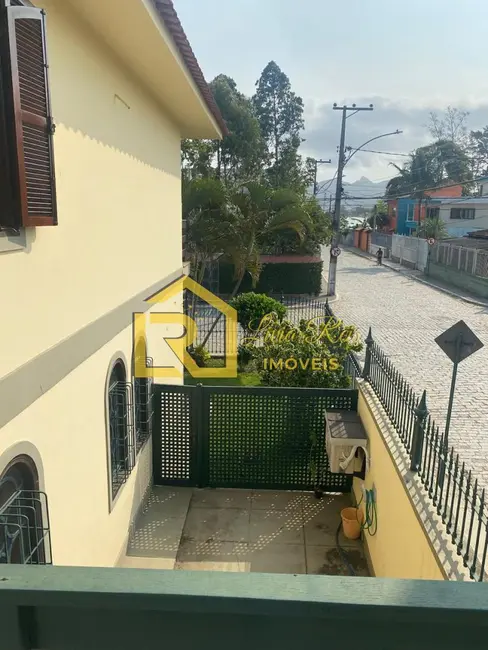 Foto 3 de Casa com 3 quartos à venda em Centro, Rio Das Ostras - RJ