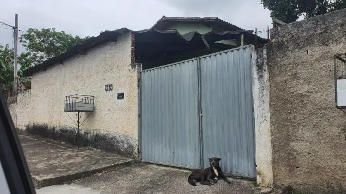 Foto 1 de Casa com 2 quartos à venda, 143m2 em Vista Alegre, Sao Goncalo - RJ