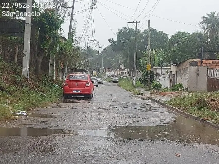 Foto 1 de Casa com 1 quarto à venda, 153m2 em Centro, Sao Goncalo - RJ