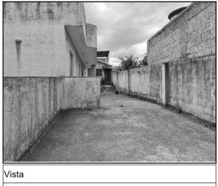 Foto 2 de Casa com 2 quartos à venda, 457m2 em Araruama - RJ