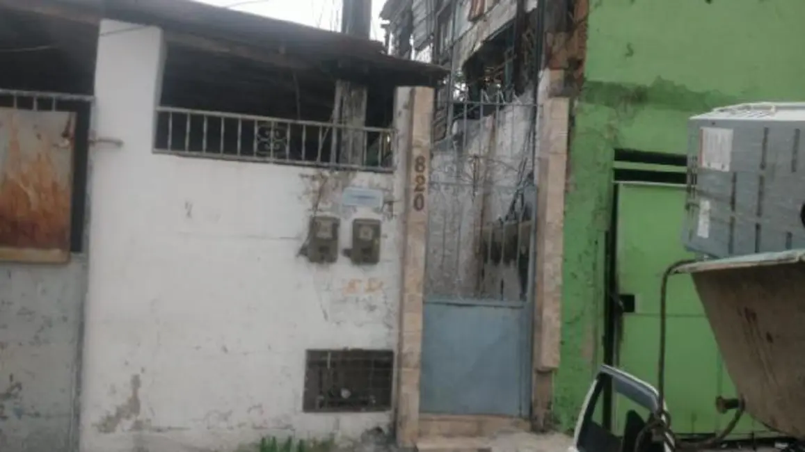 Foto 1 de Casa com 1 quarto à venda, 300m2 em Paraíso, Sao Goncalo - RJ