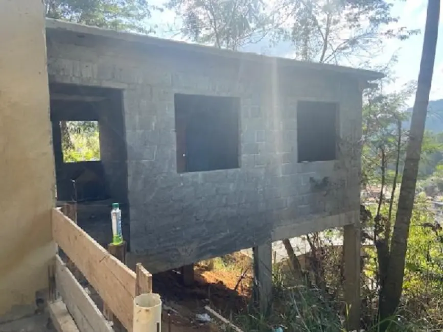 Foto 1 de Casa com 2 quartos à venda, 98m2 em Duas Barras - RJ