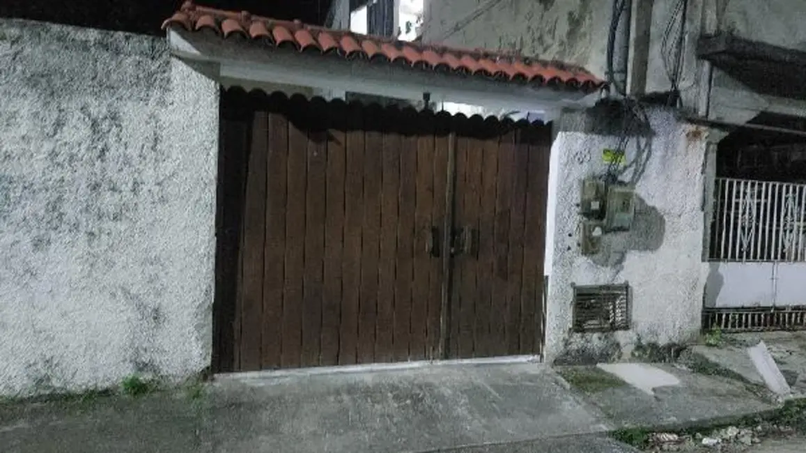Foto 1 de Casa com 3 quartos à venda, 300m2 em Porto Novo, Sao Goncalo - RJ