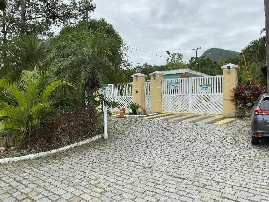 Foto 1 de Terreno / Lote com 1 quarto à venda, 970m2 em Marica - RJ