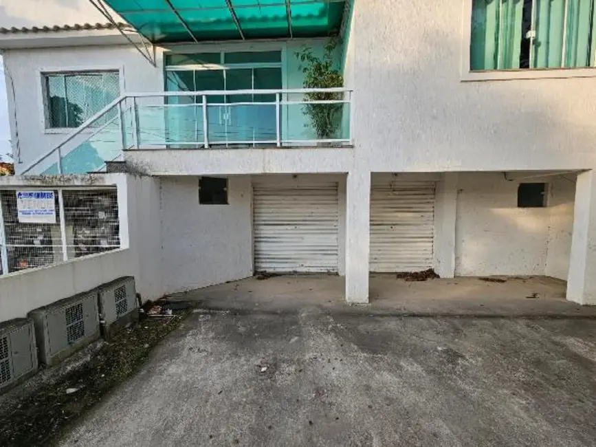 Foto 1 de Loja com 1 quarto à venda, 20m2 em Centro, Araruama - RJ