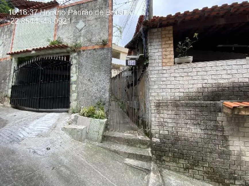 Foto 1 de Casa com 1 quarto à venda, 76m2 em Sao Goncalo - RJ