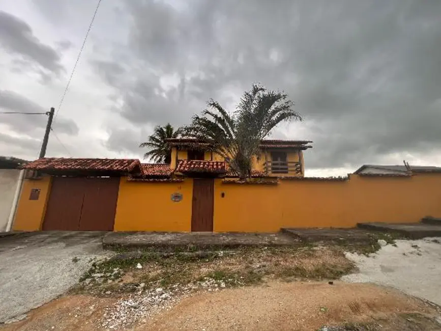 Foto 1 de Casa com 3 quartos à venda, 1000m2 em Monjolos, Sao Goncalo - RJ
