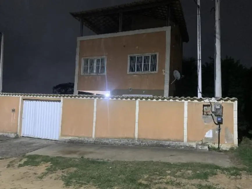 Foto 1 de Casa com 4 quartos à venda, 360m2 em Iguaba Grande - RJ