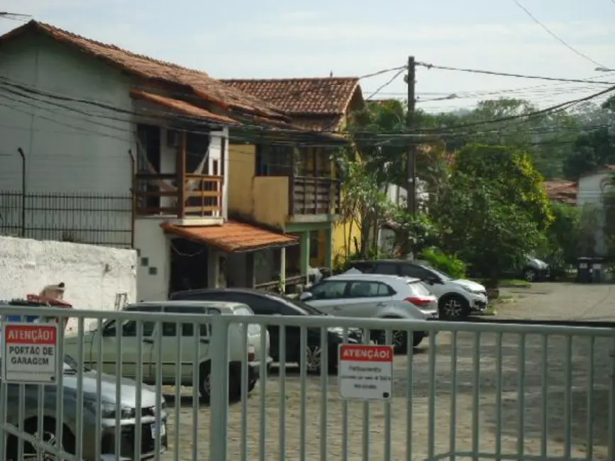 Foto 1 de Casa com 2 quartos à venda, 134m2 em Sapê, Niteroi - RJ