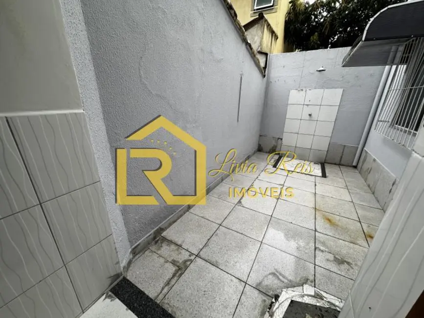 Foto 8 de Casa com 2 quartos à venda em Extensão do Bosque, Rio Das Ostras - RJ