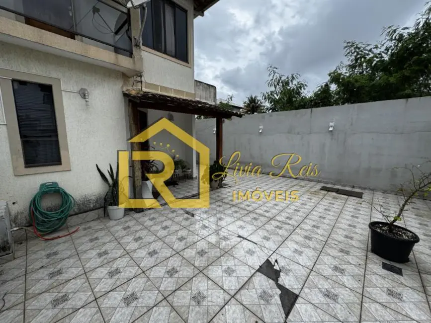 Foto 2 de Casa com 3 quartos à venda, 43m2 em Atlântica, Rio Das Ostras - RJ