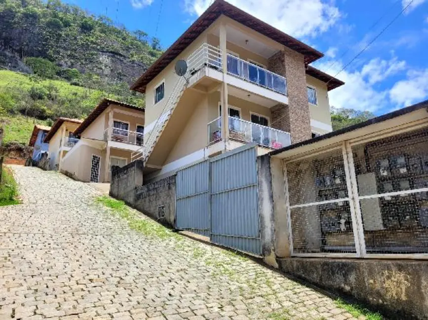 Foto 1 de Casa com 2 quartos à venda, 119m2 em Duas Barras - RJ