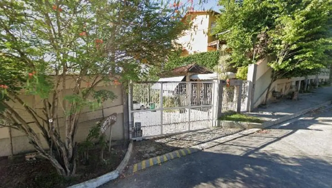 Foto 1 de Casa com 2 quartos à venda, 9097m2 em Sapê, Niteroi - RJ