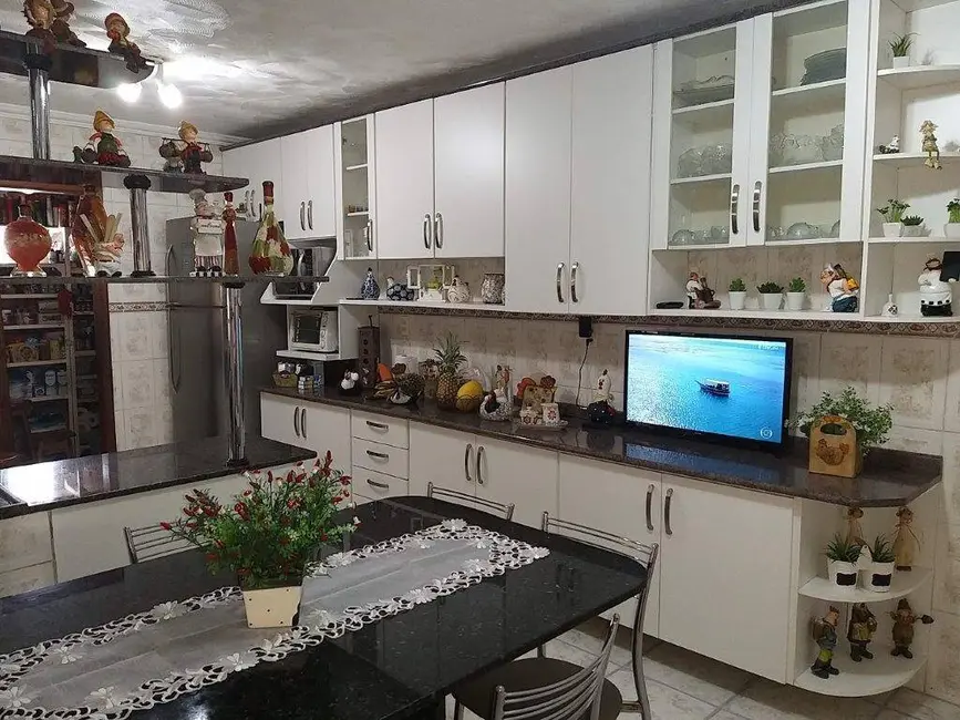 Foto 1 de Casa com 3 quartos à venda, 256m2 em Flores, Manaus - AM