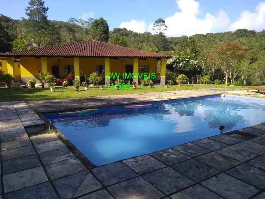 Foto 1 de Sítio / Rancho com 3 quartos à venda, 300m2 em Juquitiba - SP