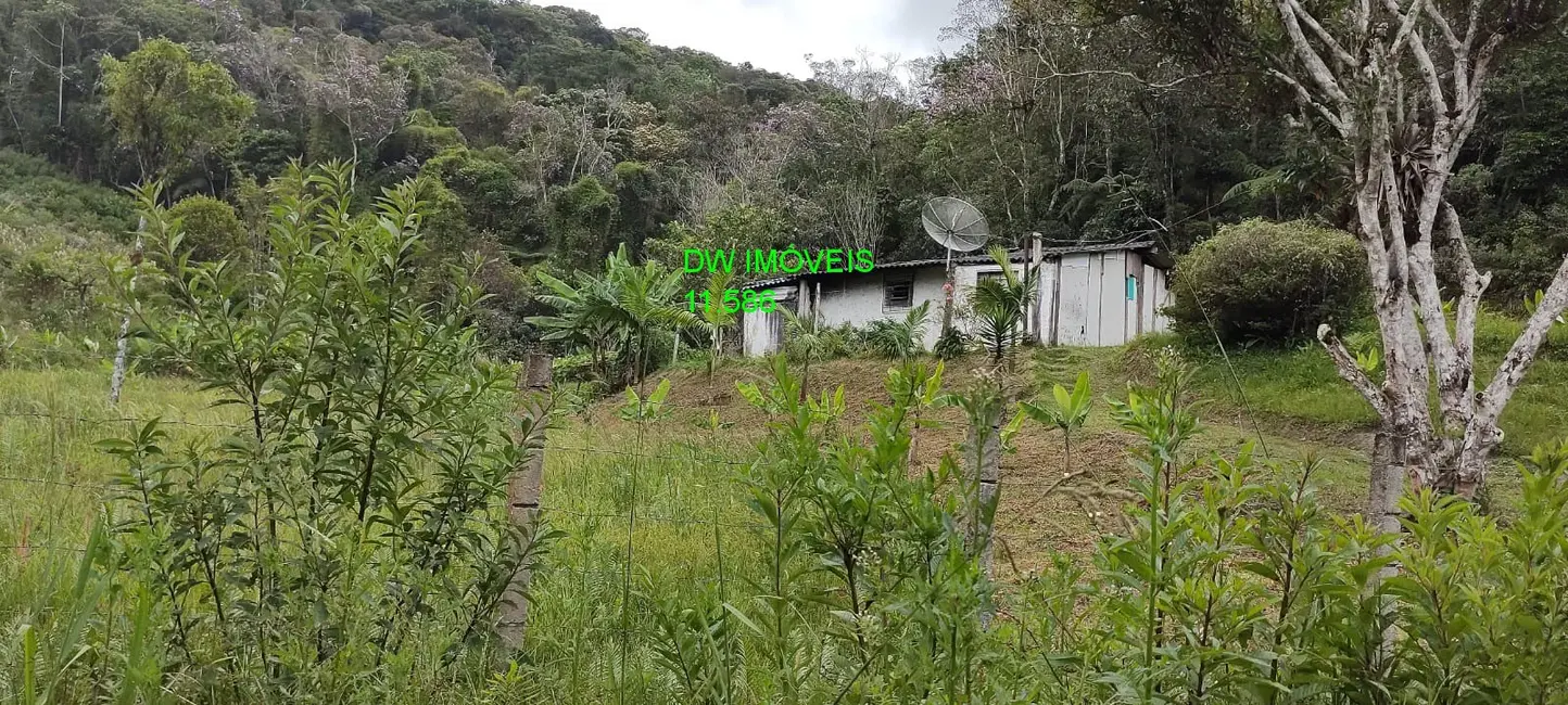 Sítio / Rancho com 1 quarto à venda, 95m2 em Juquitiba - SP - imagem 2 Foto 2 de Sítio / Rancho com 1 quarto à venda, 95m2 em Juquitiba - SP