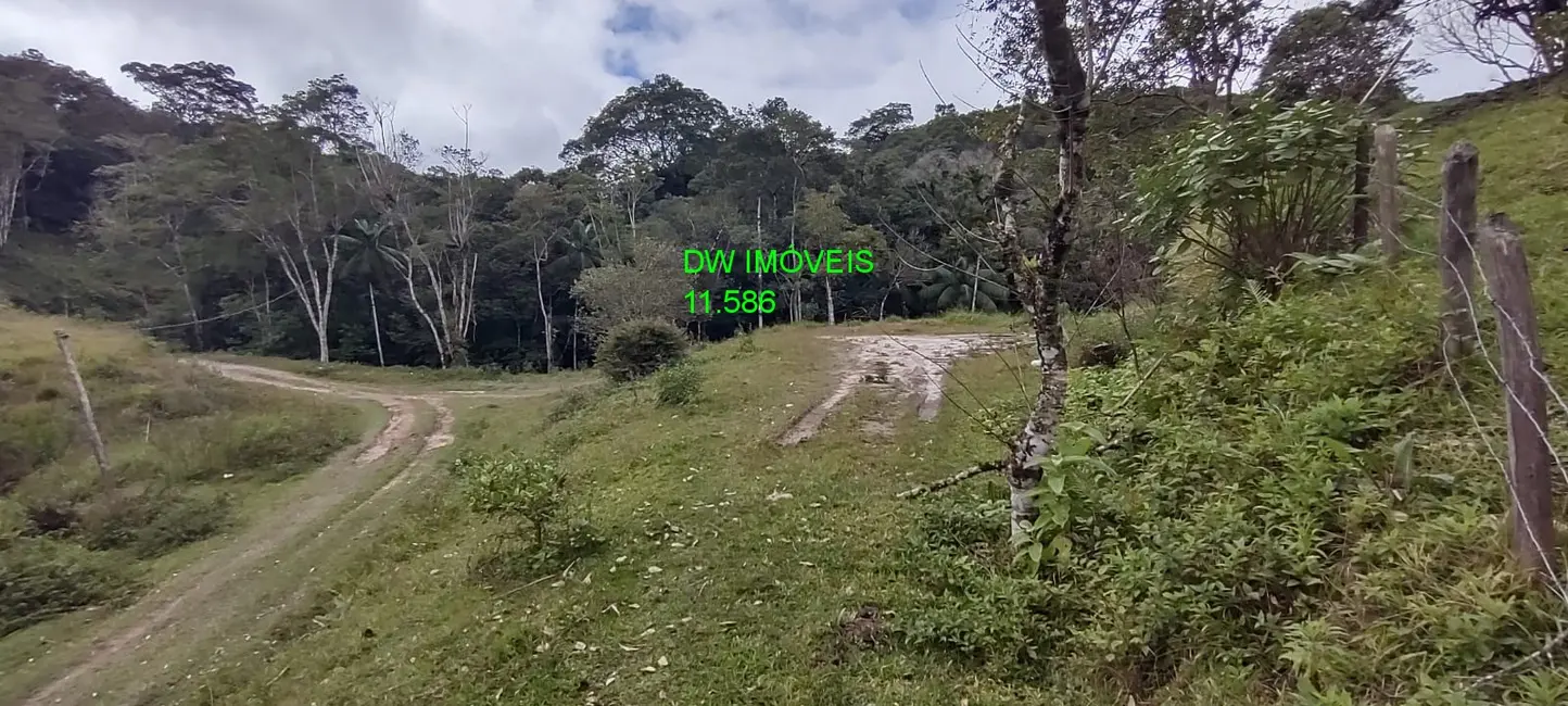 Foto 2 de Sítio / Rancho com 2 quartos à venda, 150m2 em Juquitiba - SP