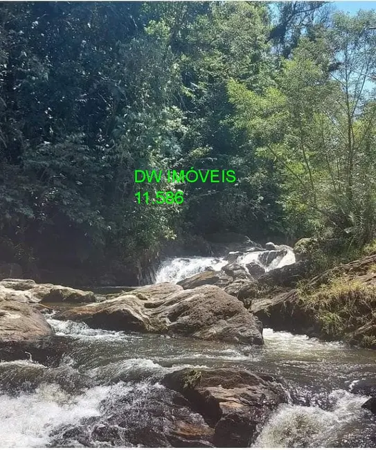 Foto 1 de Chácara com 3 quartos à venda, 160m2 em Miracatu - SP