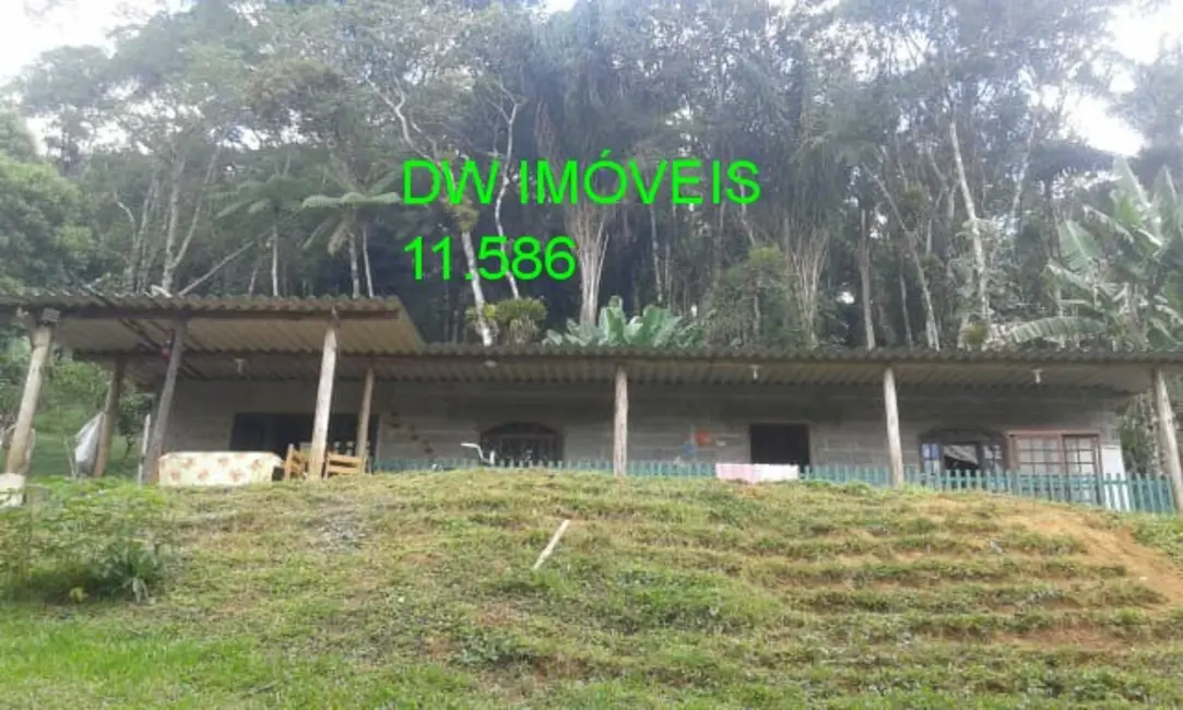 Foto 3 de Chácara com 2 quartos à venda, 150m2 em Juquitiba - SP