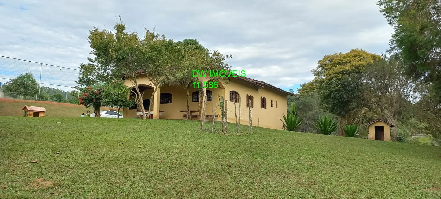 Sítio / Rancho com 2 quartos à venda, 350m2 em Juquitiba - SP - imagem 4 Foto 4 de Sítio / Rancho com 2 quartos à venda, 350m2 em Juquitiba - SP