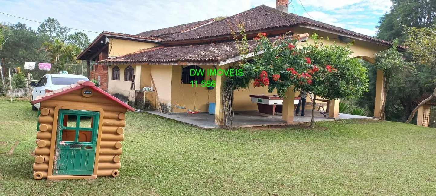Sítio / Rancho com 2 quartos à venda, 350m2 em Juquitiba - SP - imagem 8 Foto 8 de Sítio / Rancho com 2 quartos à venda, 350m2 em Juquitiba - SP