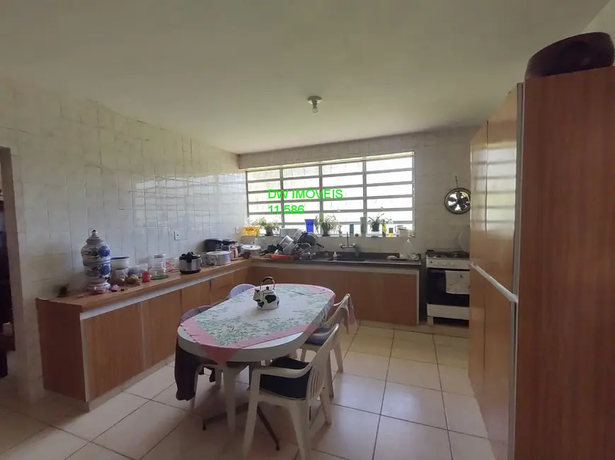 Foto 2 de Sítio / Rancho com 2 quartos à venda, 350m2 em Barnabés, Juquitiba - SP