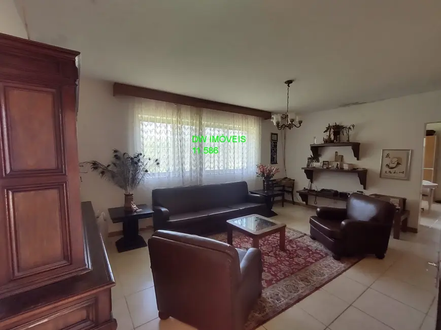 Foto 4 de Sítio / Rancho com 2 quartos à venda, 350m2 em Barnabés, Juquitiba - SP