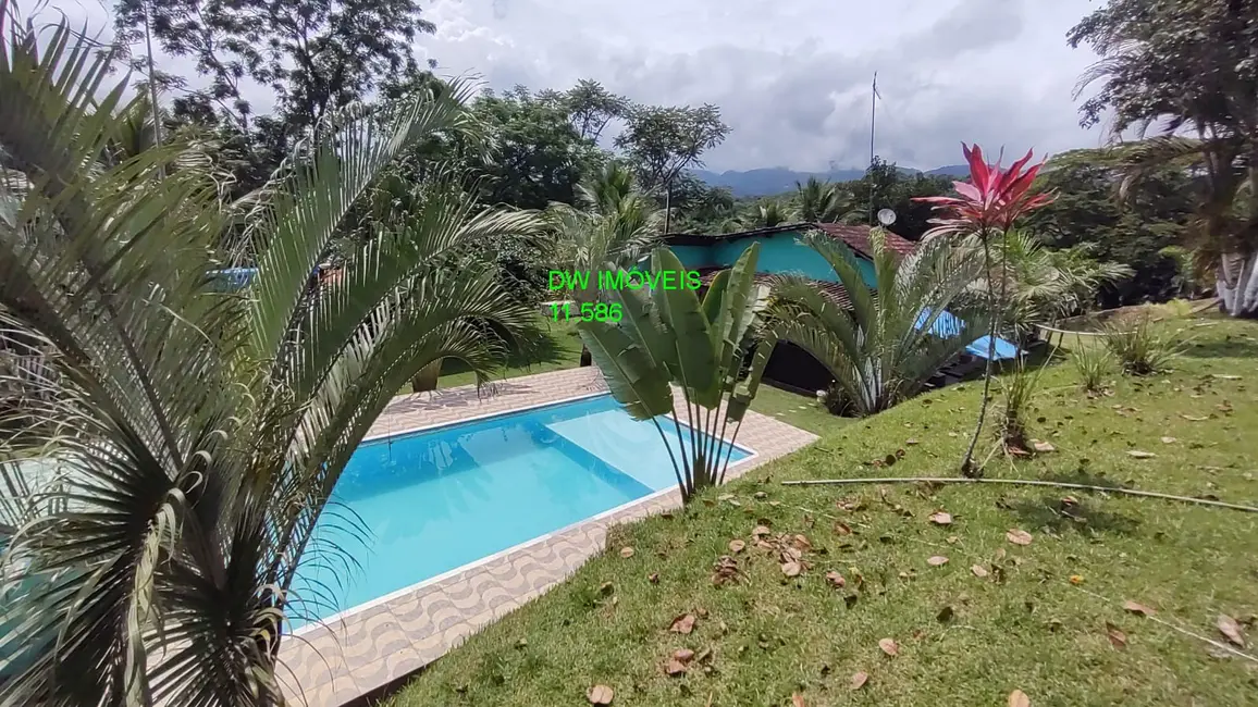 Sítio / Rancho com 5 quartos à venda, 350m2 em Miracatu - SP - imagem 5 Foto 5 de Sítio / Rancho com 5 quartos à venda, 350m2 em Miracatu - SP