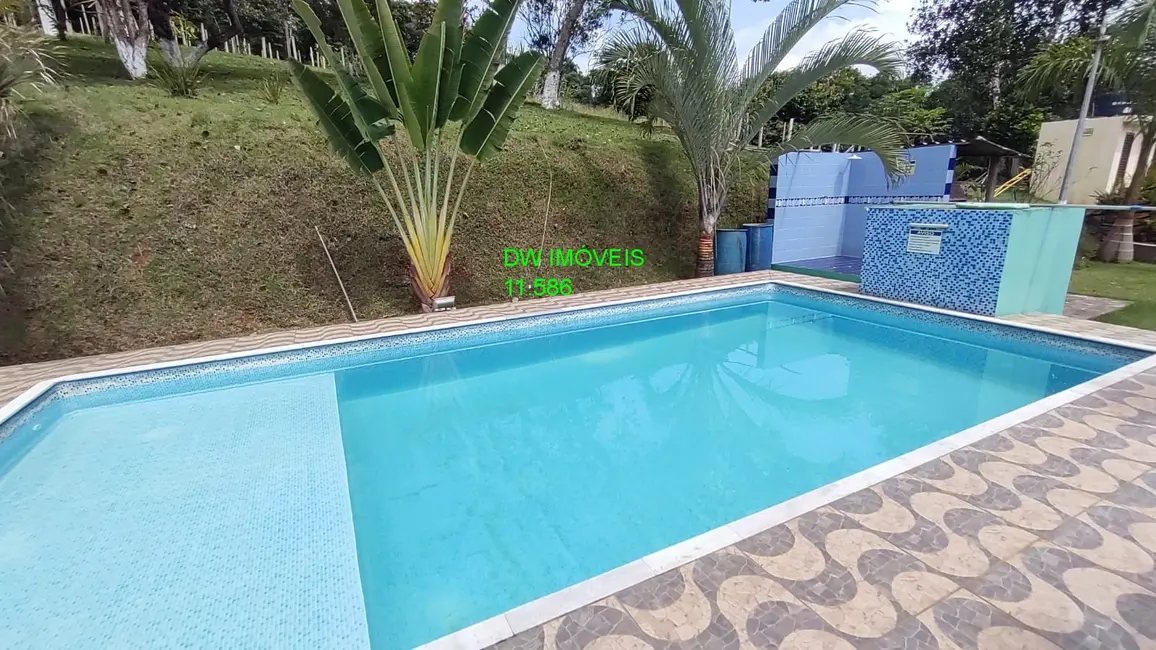 Sítio / Rancho com 5 quartos à venda, 350m2 em Miracatu - SP - imagem 1 Foto 1 de Sítio / Rancho com 5 quartos à venda, 350m2 em Miracatu - SP