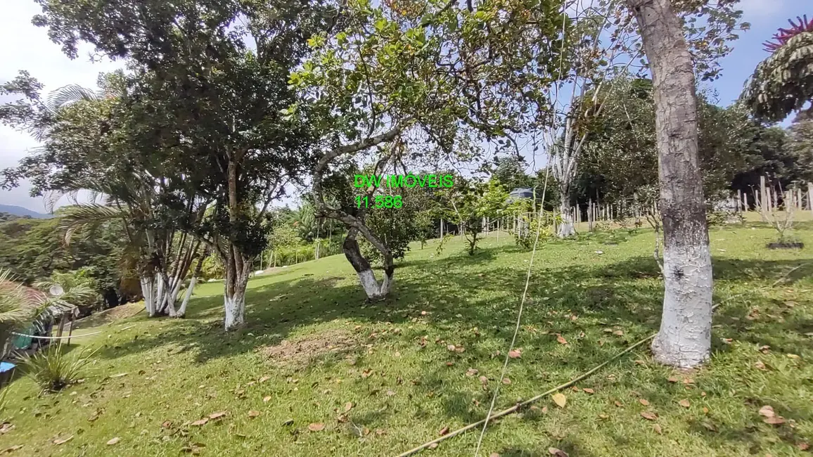 Sítio / Rancho com 5 quartos à venda, 350m2 em Miracatu - SP - imagem 4 Foto 4 de Sítio / Rancho com 5 quartos à venda, 350m2 em Miracatu - SP