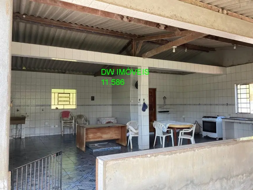 Chácara com 3 quartos à venda, 250m2 em Miracatu - SP - imagem 4 Foto 4 de Chácara com 3 quartos à venda, 250m2 em Miracatu - SP