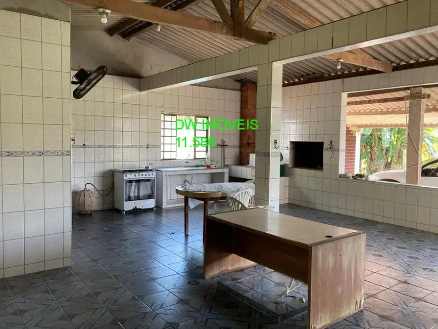 Chácara com 3 quartos à venda, 250m2 em Miracatu - SP - imagem 2 Foto 2 de Chácara com 3 quartos à venda, 250m2 em Miracatu - SP