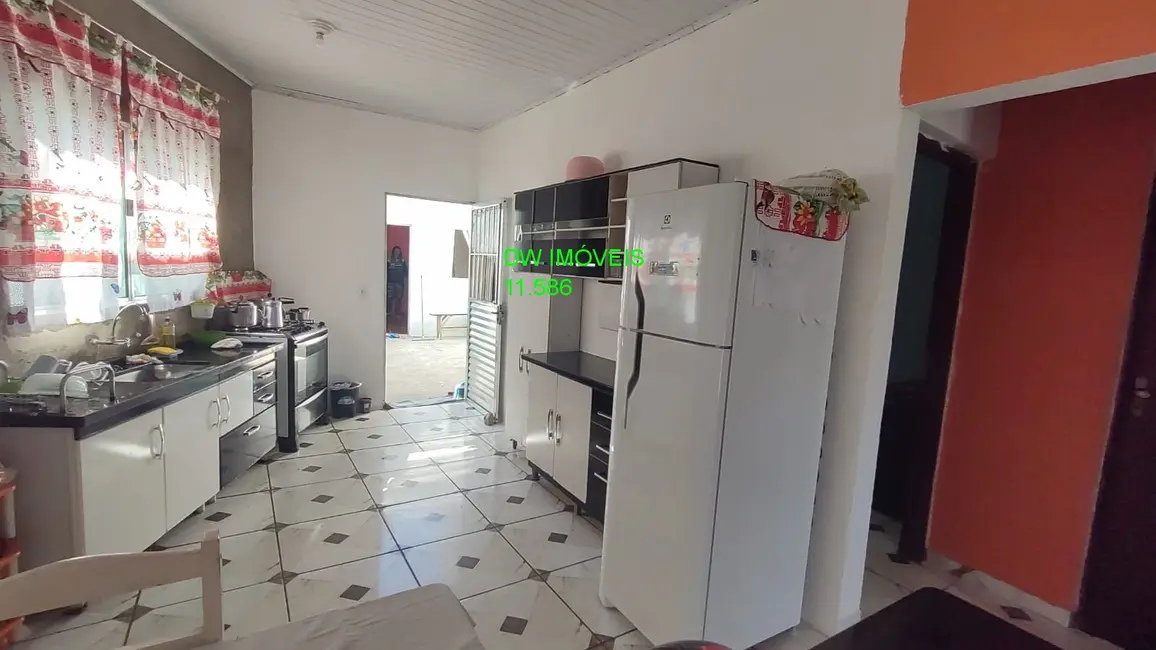 Foto 1 de Casa com 3 quartos à venda, 170m2 em Juquitiba - SP