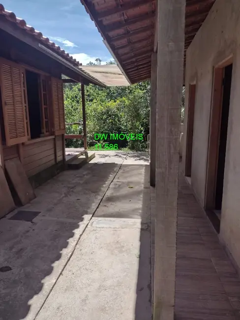 Chácara com 2 quartos à venda, 150m2 em Sao Lourenco Da Serra - SP - imagem 6 Foto 6 de Chácara com 2 quartos à venda, 150m2 em Sao Lourenco Da Serra - SP