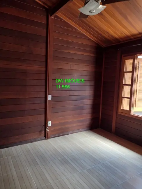 Chácara com 2 quartos à venda, 150m2 em Sao Lourenco Da Serra - SP - imagem 9 Foto 9 de Chácara com 2 quartos à venda, 150m2 em Sao Lourenco Da Serra - SP