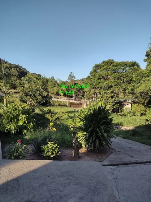 Chácara com 2 quartos à venda, 150m2 em Sao Lourenco Da Serra - SP - imagem 8 Foto 8 de Chácara com 2 quartos à venda, 150m2 em Sao Lourenco Da Serra - SP