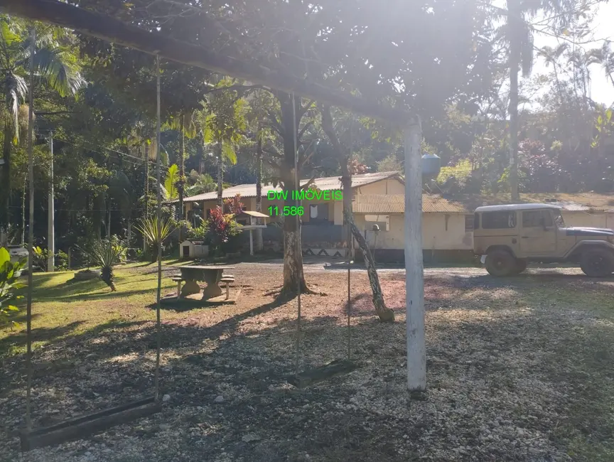 Foto 2 de Chácara com 2 quartos à venda, 150m2 em Miracatu - SP