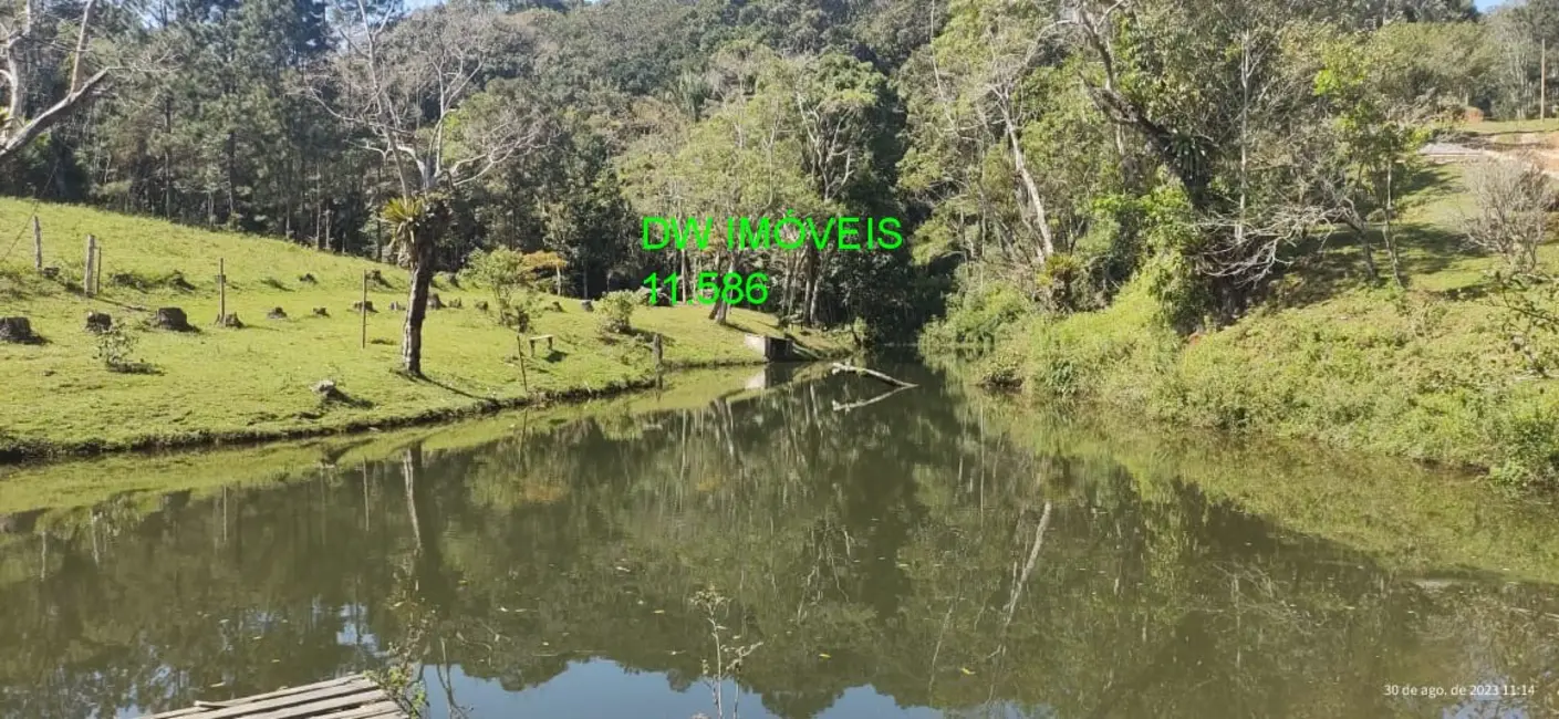 Foto 1 de Sítio / Rancho com 3 quartos à venda em Centro, Juquitiba - SP