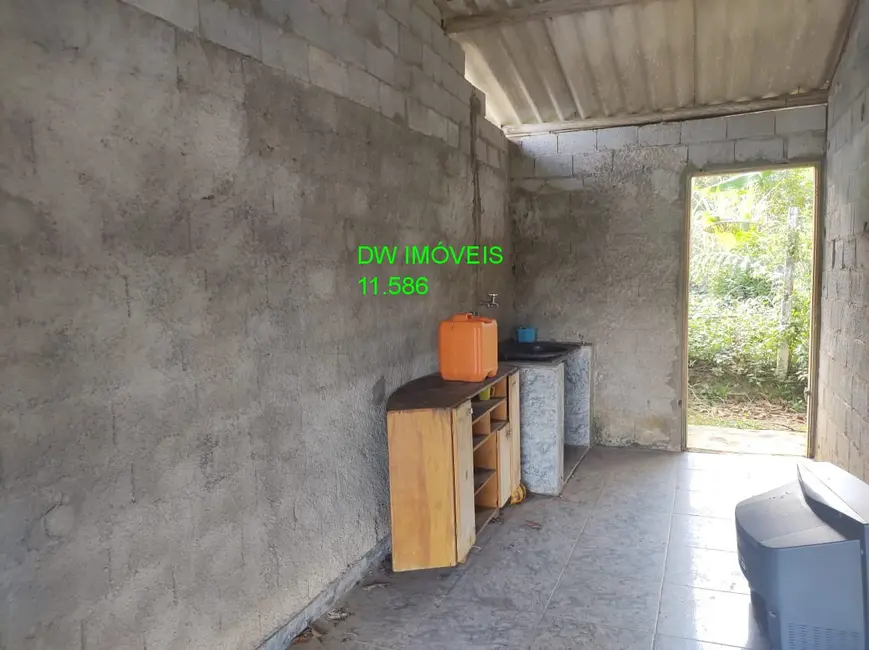 Chácara com 2 quartos à venda, 200m2 em Sao Lourenco Da Serra - SP - imagem 5 Foto 5 de Chácara com 2 quartos à venda, 200m2 em Sao Lourenco Da Serra - SP
