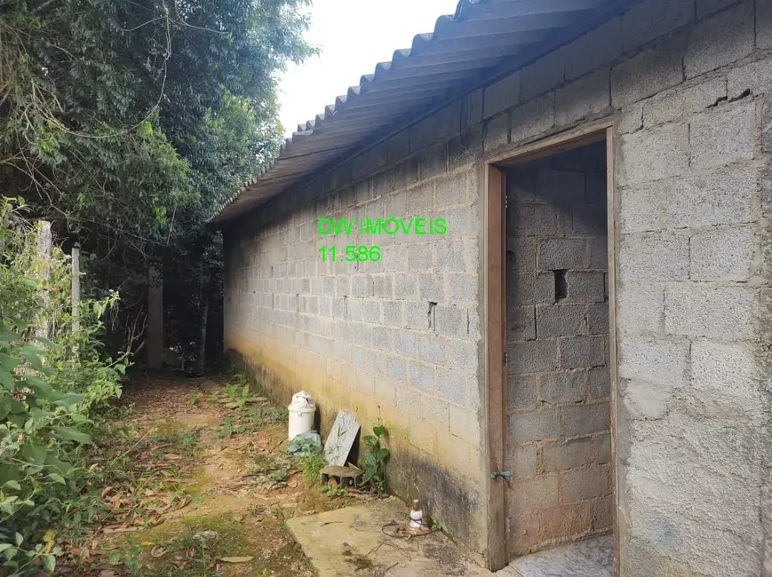 Chácara com 2 quartos à venda, 200m2 em Sao Lourenco Da Serra - SP - imagem 3 Foto 3 de Chácara com 2 quartos à venda, 200m2 em Sao Lourenco Da Serra - SP