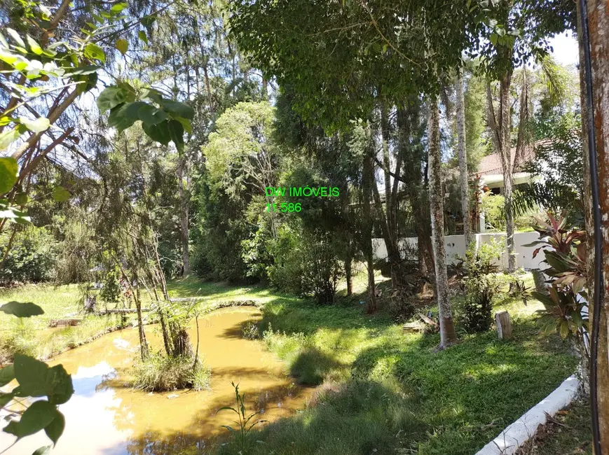 Sítio / Rancho com 6 quartos à venda, 300m2 em Centro, Juquitiba - SP - imagem 3 Foto 3 de Sítio / Rancho com 6 quartos à venda, 300m2 em Centro, Juquitiba - SP