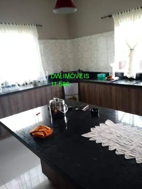 Foto 3 de Casa com 3 quartos à venda, 150m2 em Barnabés, Juquitiba - SP