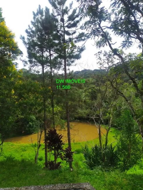 Sítio / Rancho à venda, 200m2 em Miracatu - SP - imagem 1 Foto 1 de Sítio / Rancho à venda, 200m2 em Miracatu - SP