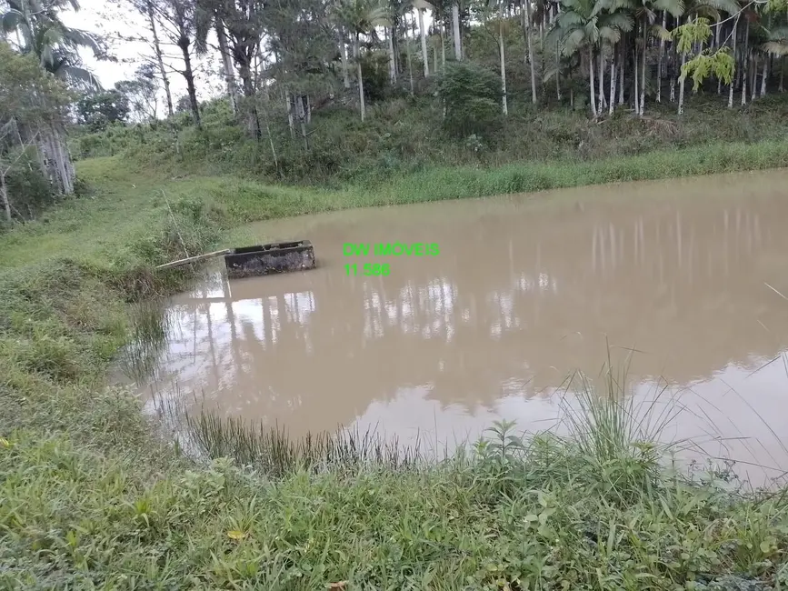 Foto 2 de Sítio / Rancho com 5 quartos à venda, 400m2 em Juquia - SP