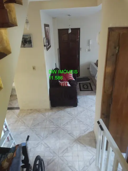 Casa com 4 quartos à venda, 250m2 em Peruibe - SP - imagem 8 Foto 8 de Casa com 4 quartos à venda, 250m2 em Peruibe - SP