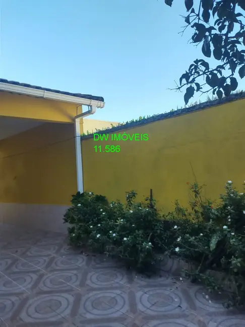 Casa com 4 quartos à venda, 250m2 em Peruibe - SP - imagem 5 Foto 5 de Casa com 4 quartos à venda, 250m2 em Peruibe - SP